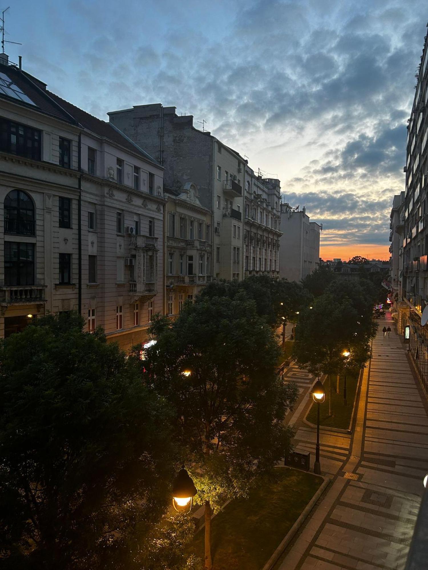 Dolce Centre Lägenhet Belgrad